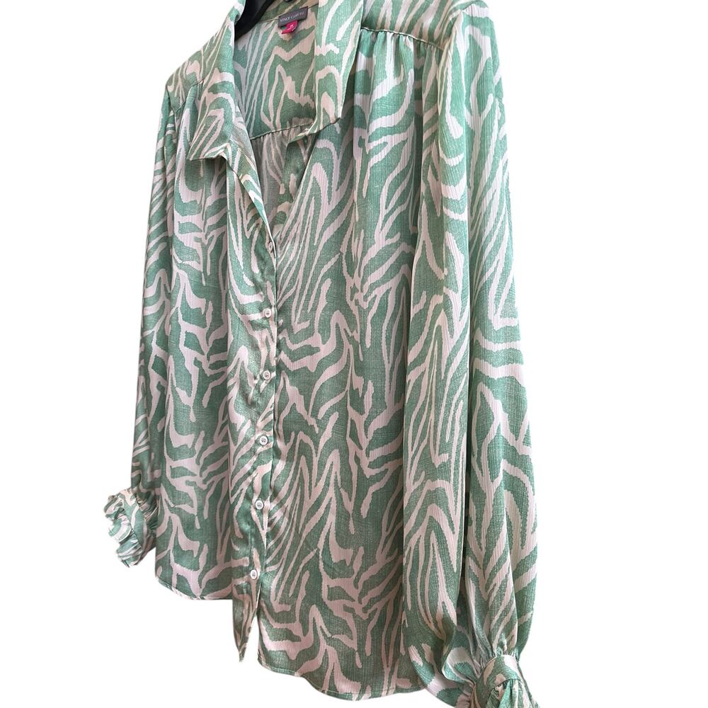 Vince Camuto Abstract Zebra Print Blouse Ruffle Top | Plus 3X, Green Cream NEW - Picture 10 of 14